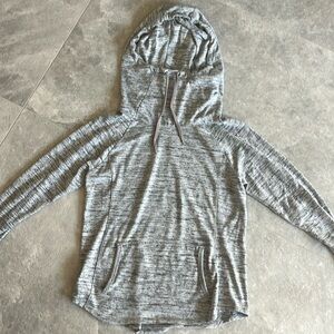Athleta pullover hoodie size Medium.